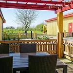 2 Bedroom Pet Friendly In Casa vacanze Neksø