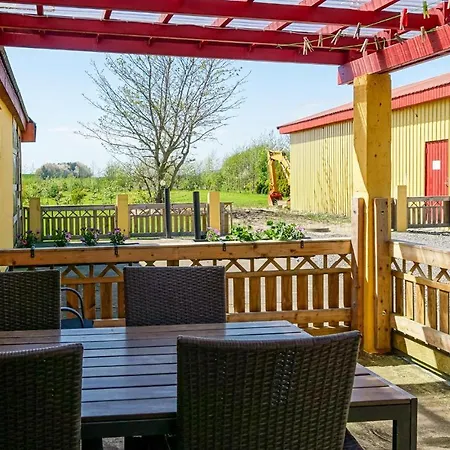 2 Bedroom Pet Friendly In Ferienhaus Neksø