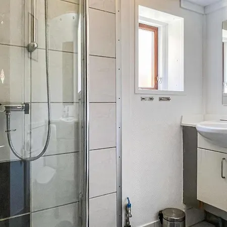 Hébergement de vacances 2 Bedroom Pet Friendly In *